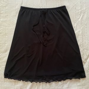 Black drawstring MIDI skirt from Liz Claiborne
